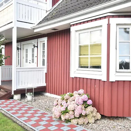 Appartement In Mit Terrasse *