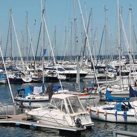 In Mit Terrasse Appartement