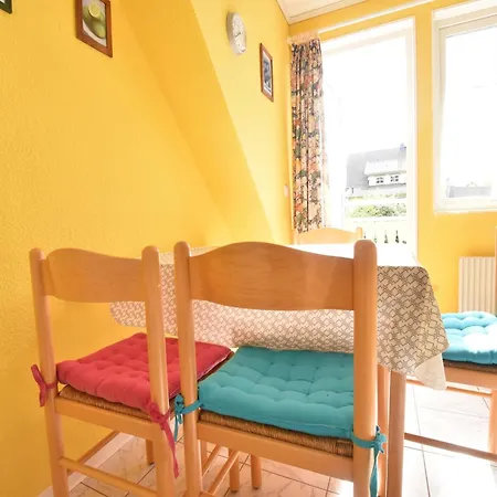 Appartement In Mit Terrasse